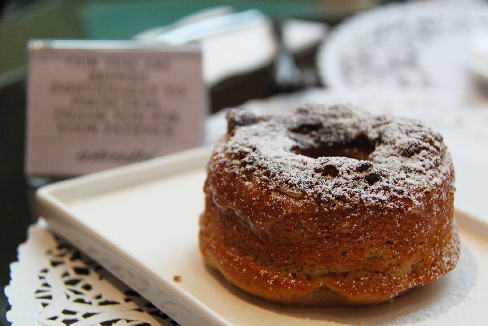 Image of an appetizing donut